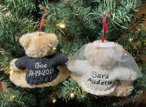 bear ornaments back bride nd groom